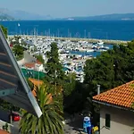 Apartment Sunny Near In Split