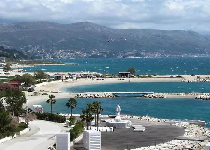 Apartment Sunny Near In *