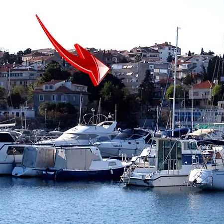 Sunny Near In * Split