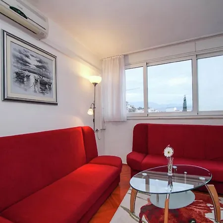 Apartment Sunny Near In Split