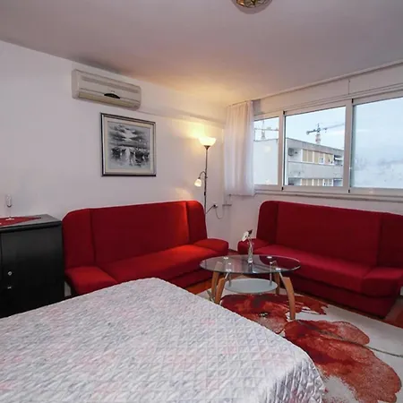 Sunny Near In * Split