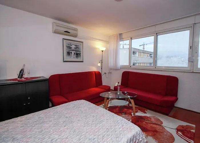 Sunny Near In * Split